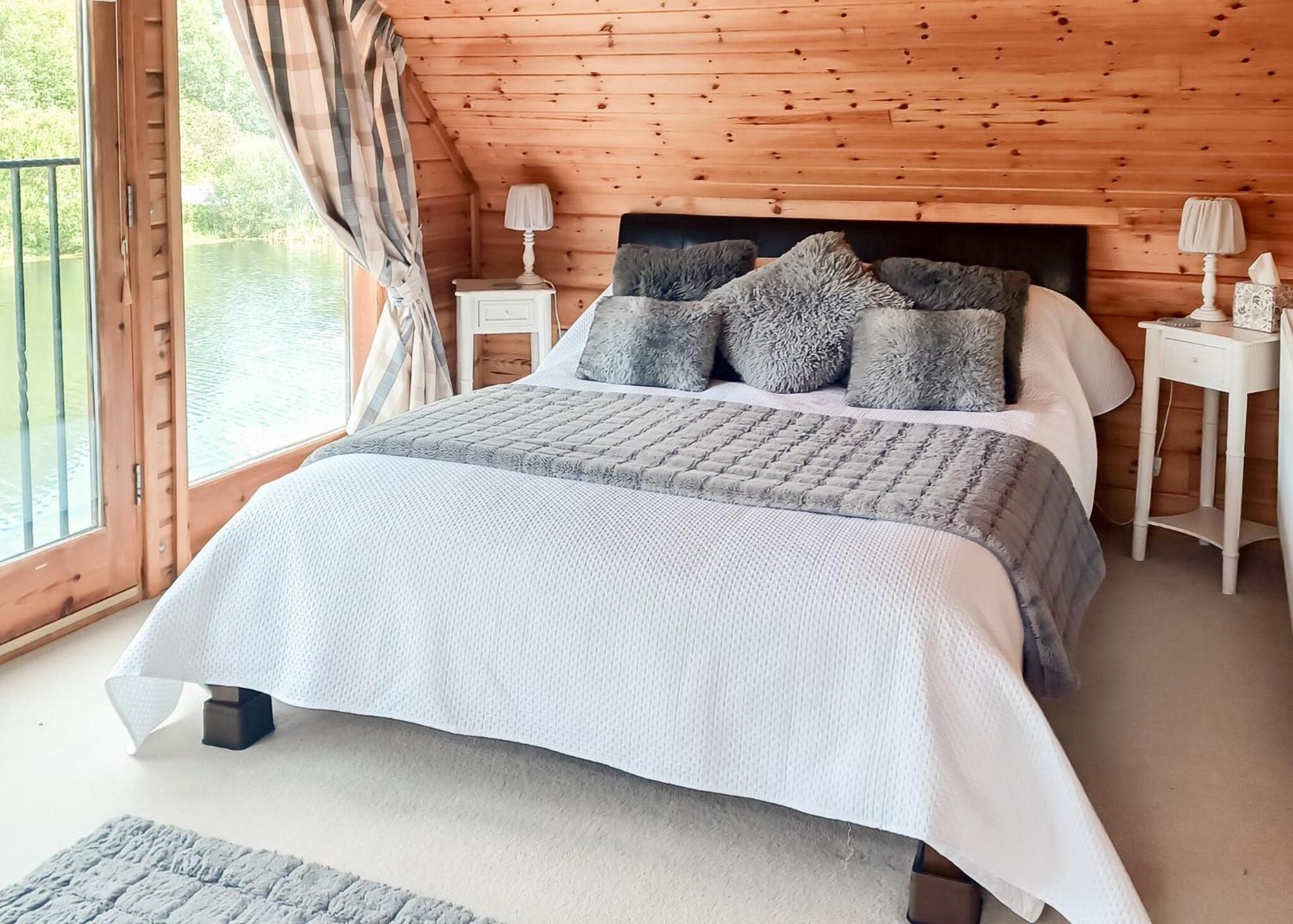 מנאי ברידג' Anglesey Lakeside Lodges חדר תמונה