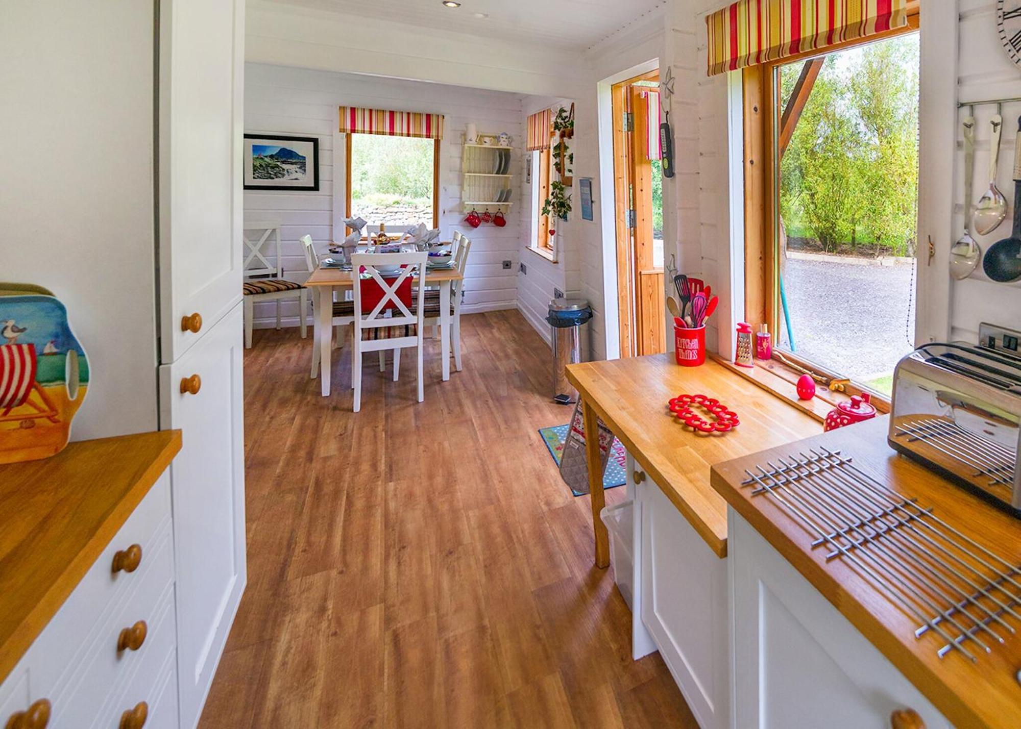 מנאי ברידג' Anglesey Lakeside Lodges חדר תמונה
