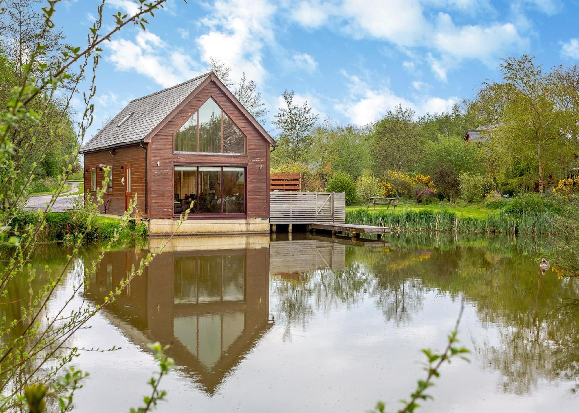 מנאי ברידג' Anglesey Lakeside Lodges מראה חיצוני תמונה
